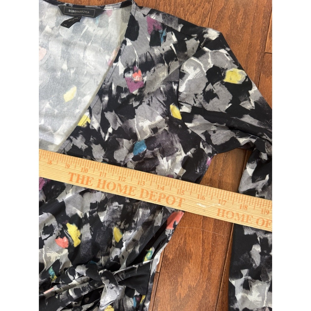 BCBGMAXAZRIA‎ Wrap Dress XS Abstract Print Faux Wrap Artsy Colorful - Picture 7 of 8